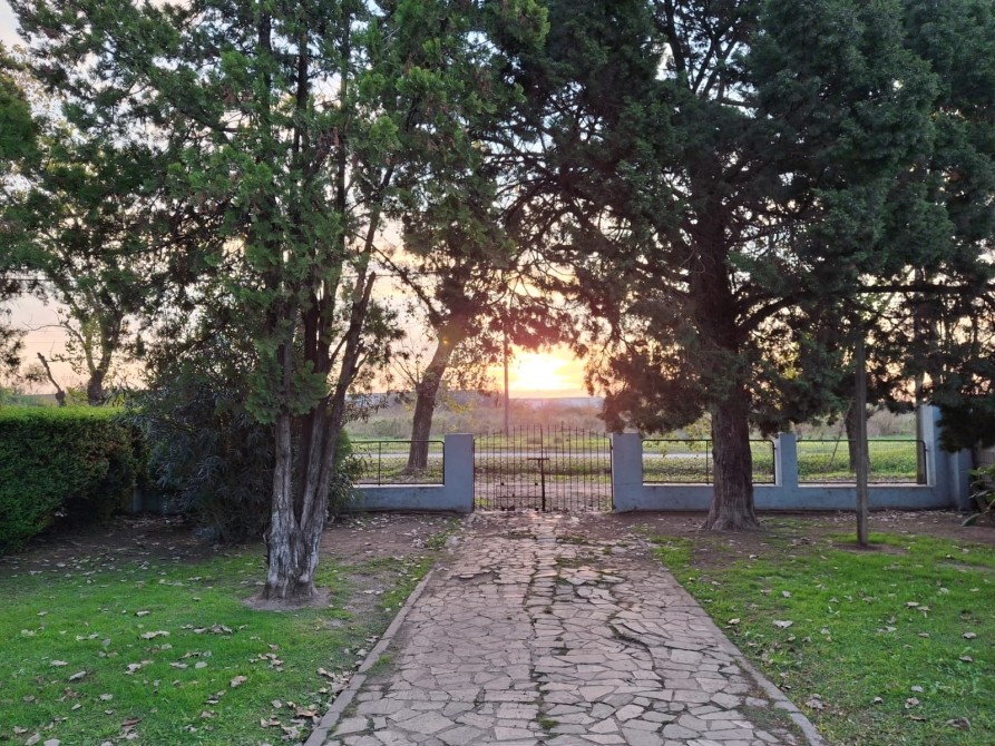 SPEGAZZINI CASA EN VENTA- APTA CREDITO.