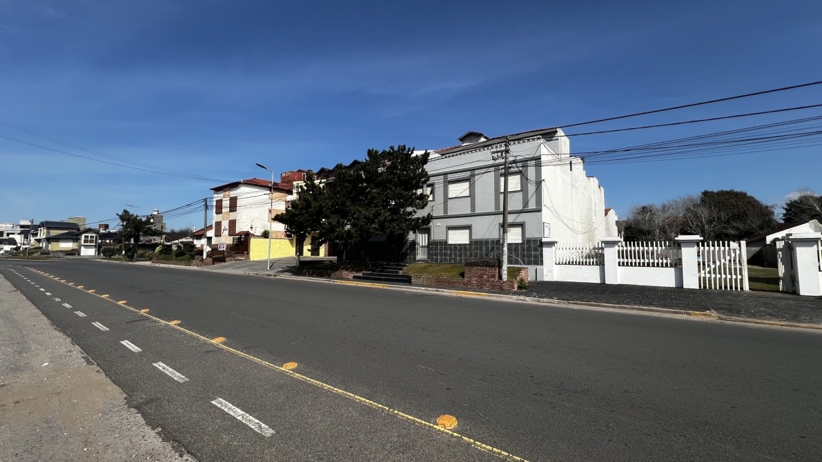VENTA DEPARTAMENTO 1 AMBIENTE CON LAVADERO - FRENTE AL MAR - MAR DE AJO